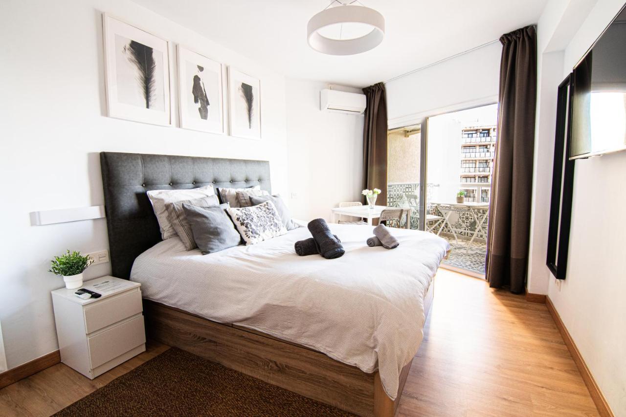 Apartment Puerto Marina - First Line Beach - Benalmadena - Malaga Bagian luar foto
