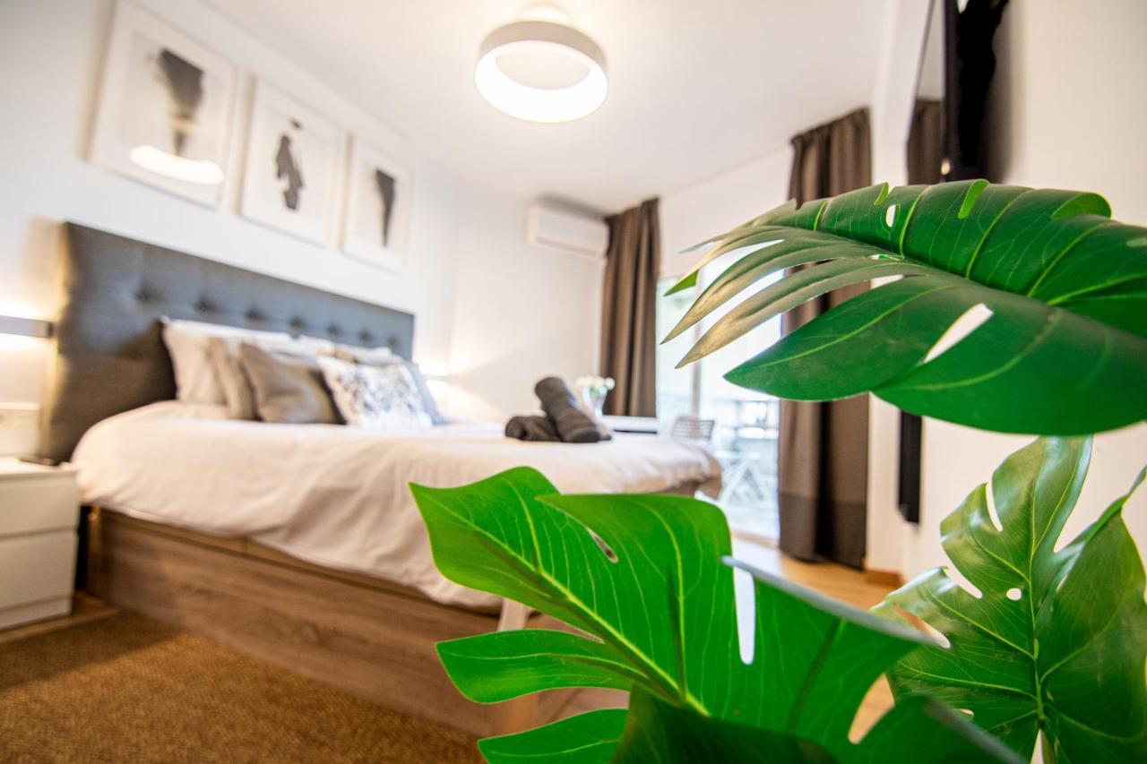 Apartment Puerto Marina - First Line Beach - Benalmadena - Malaga Bagian luar foto