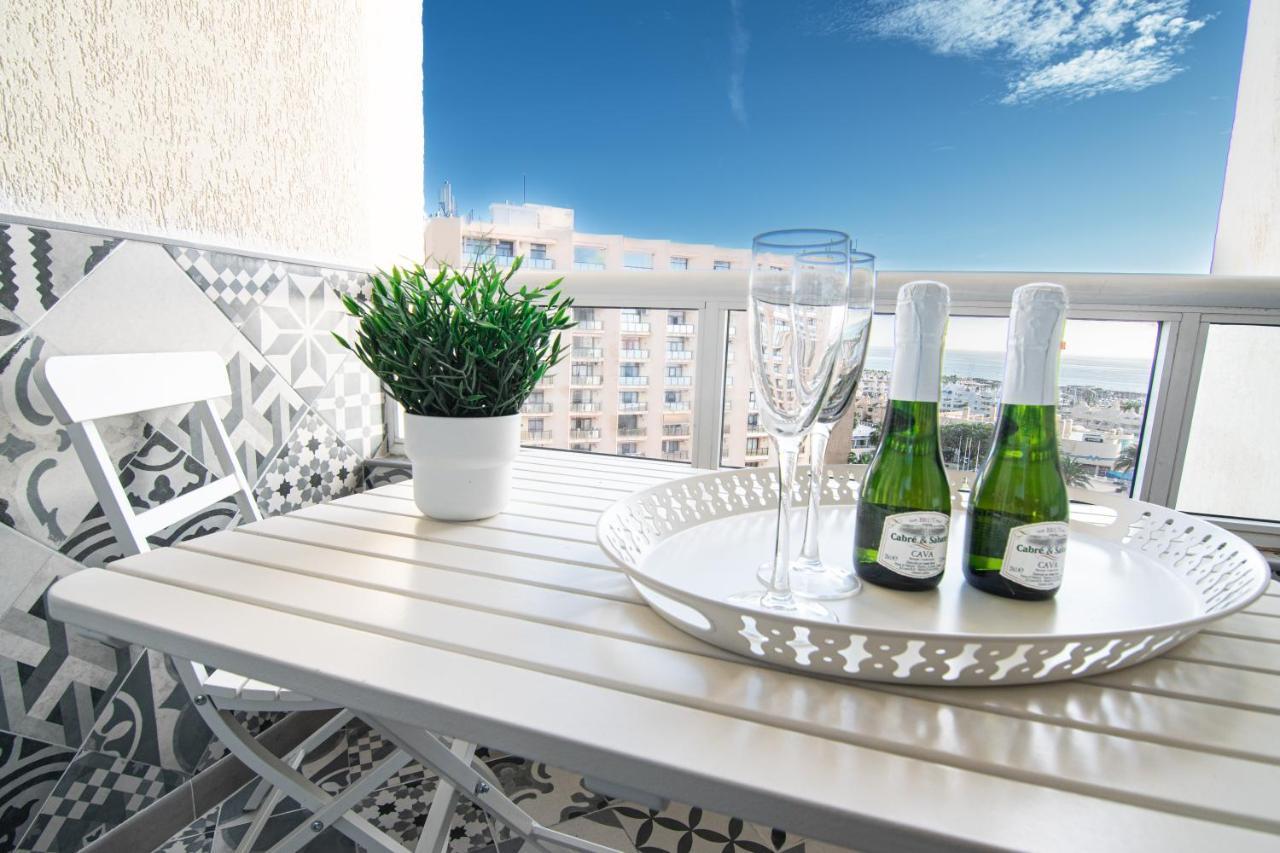 Apartment Puerto Marina - First Line Beach - Benalmadena - Malaga Bagian luar foto
